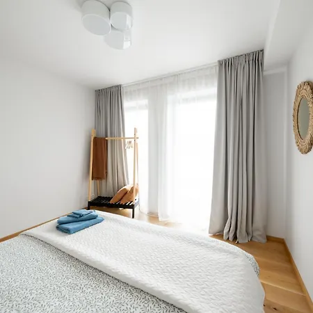 Апартаменти Beautiful New 3br In Great Location *